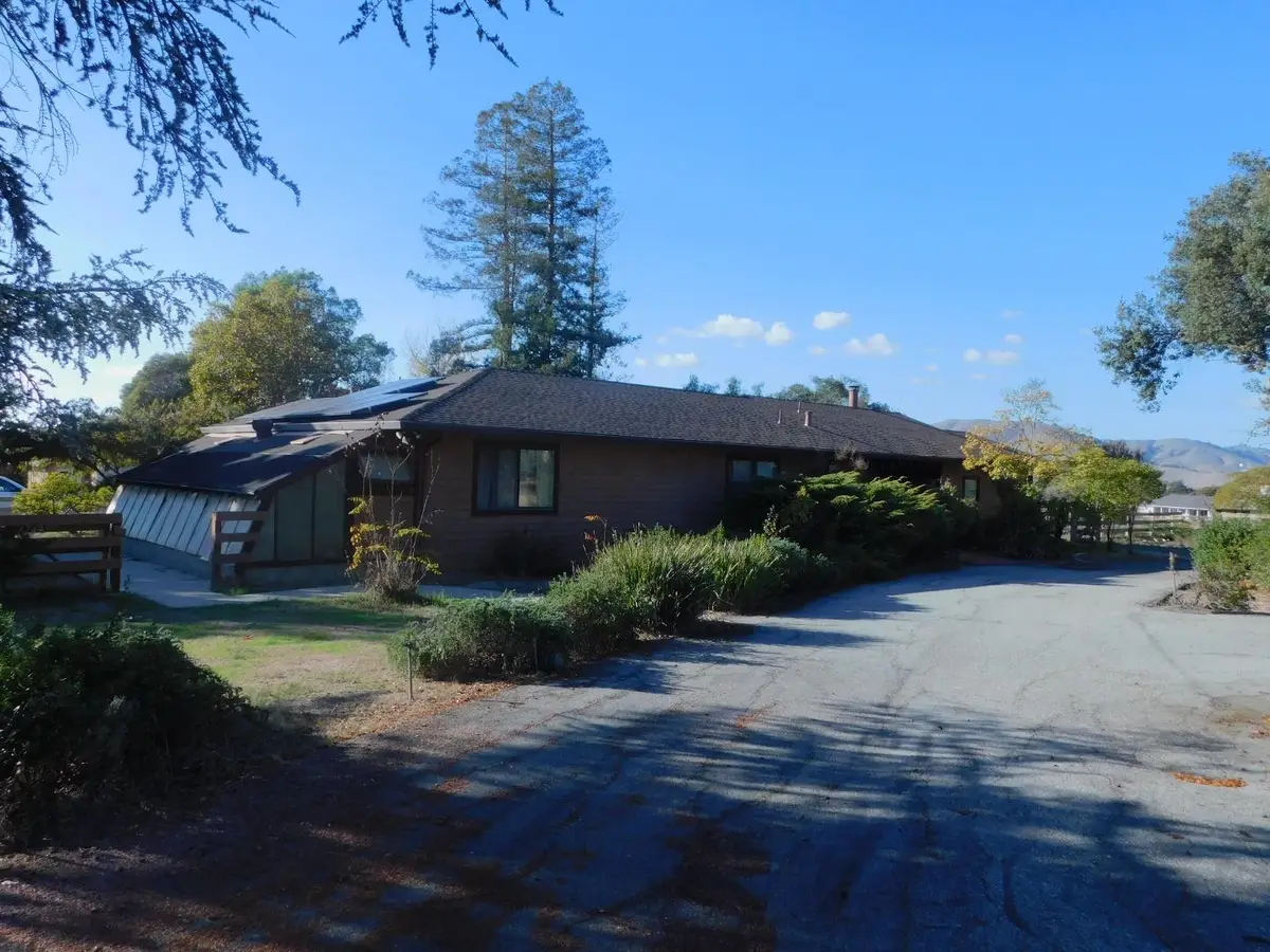 460 Foothill Road, Hollister, CA 95023 - Image #1