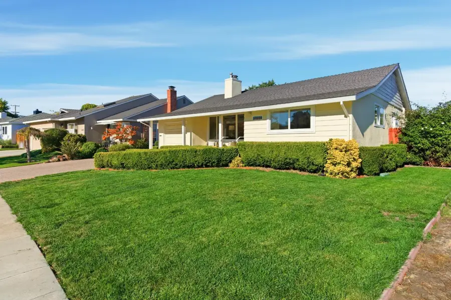 2054 Palm Avenue, Redwood City, CA 94061 - Image #2