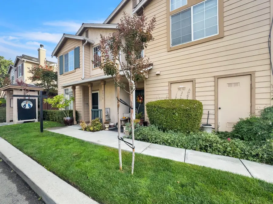 10882 Glengarry Lane, Dublin, CA 94568 - Image #3