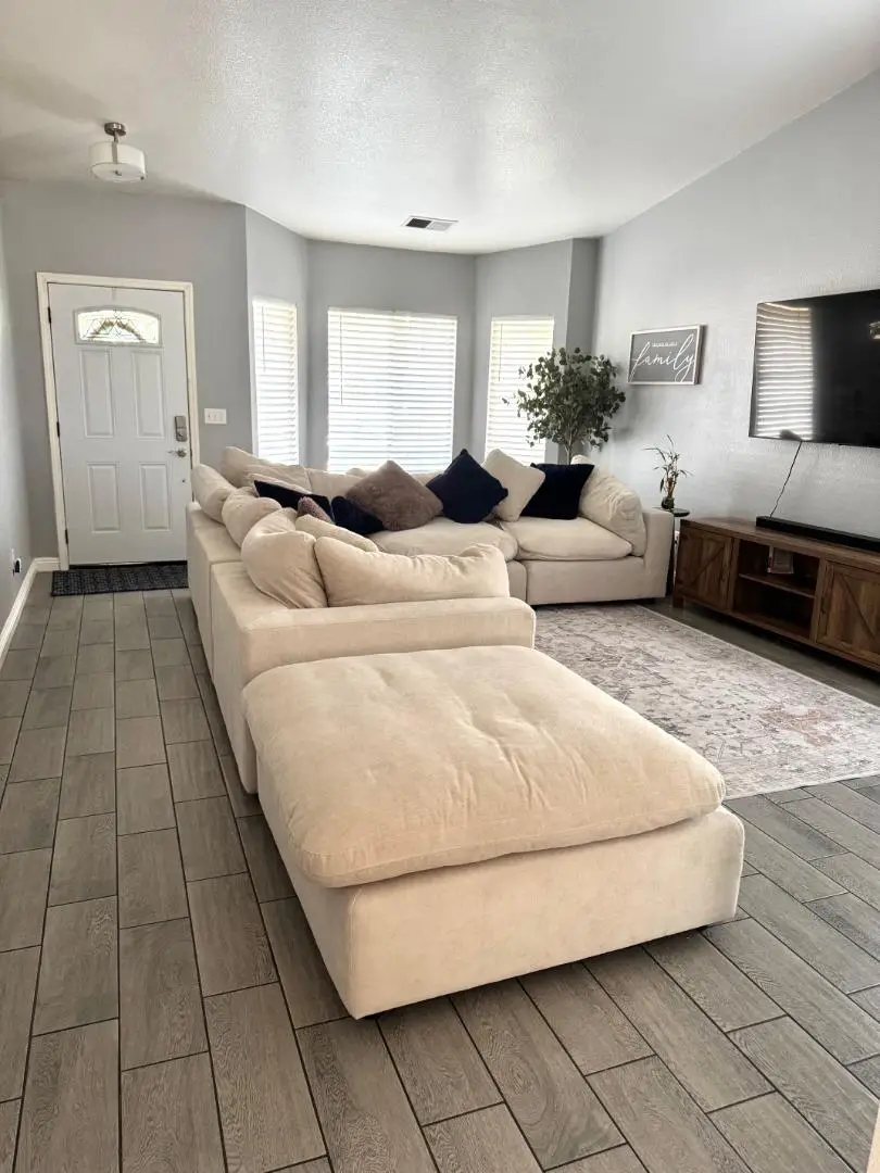 2171 Spruce Drive, Hollister, CA 95023 - Image #2