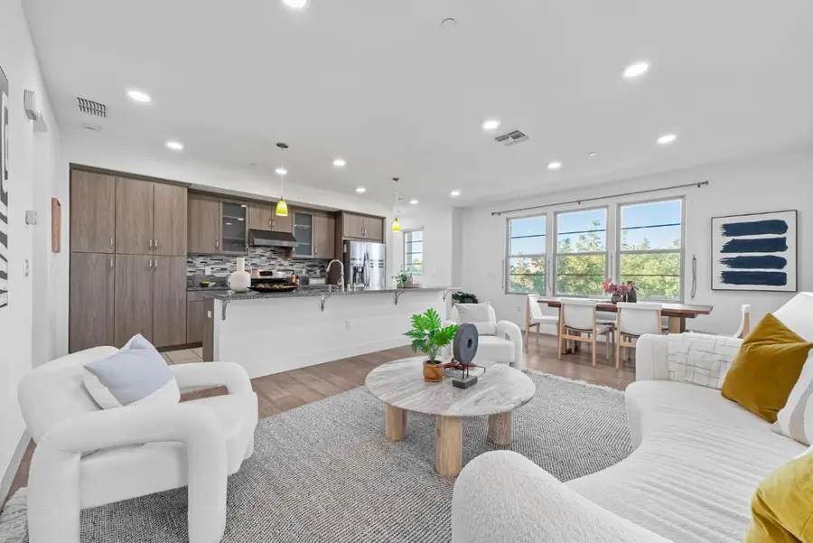 1087 Bigleaf Place #105, San Jose, CA 95131 - Image #2