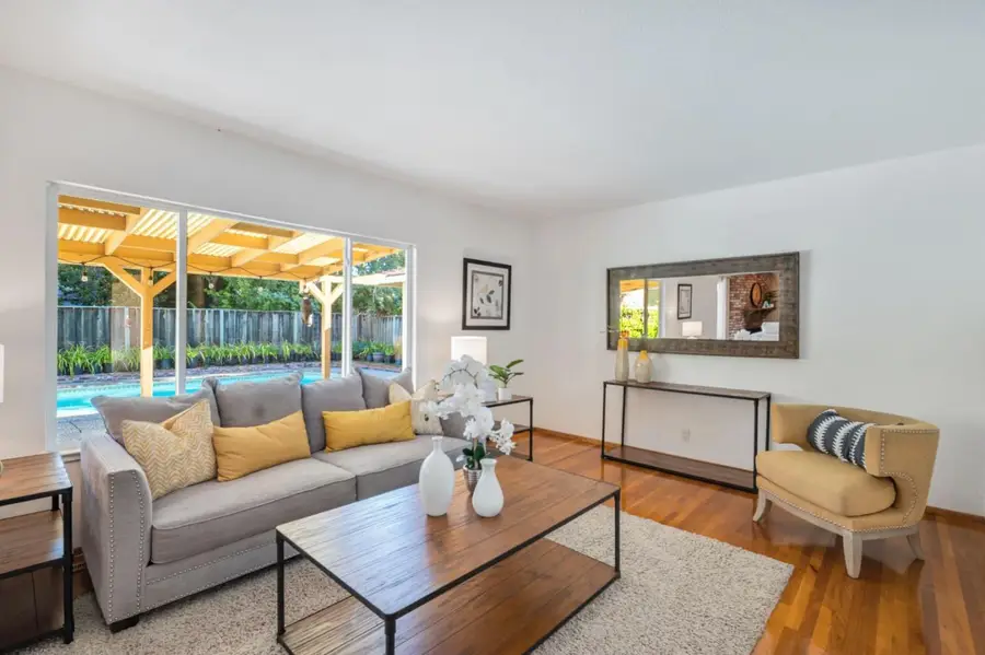 981 San Marcos Circle, Mountain View, CA 94043 - Image #3