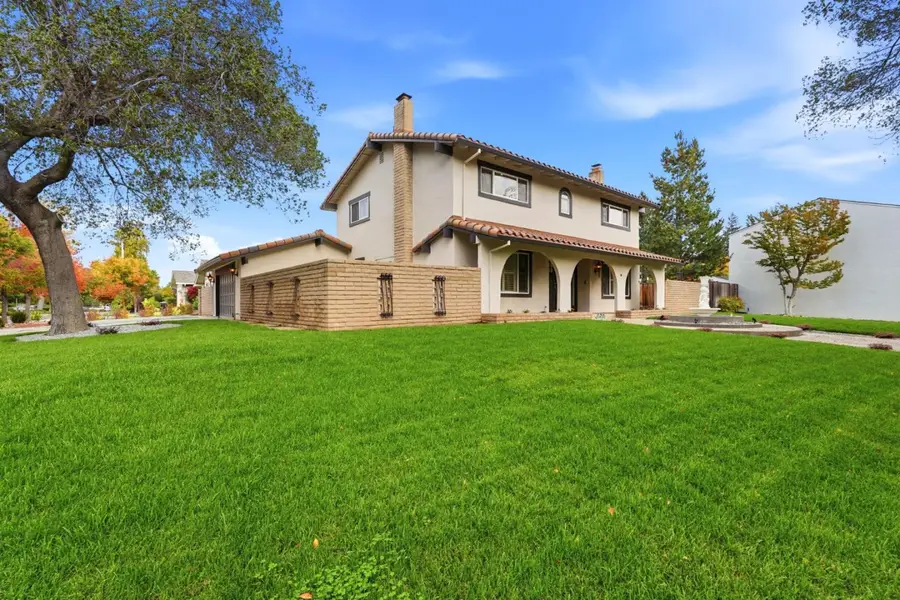 99 Calfhill Court, Los Gatos, CA 95032 - Image #3