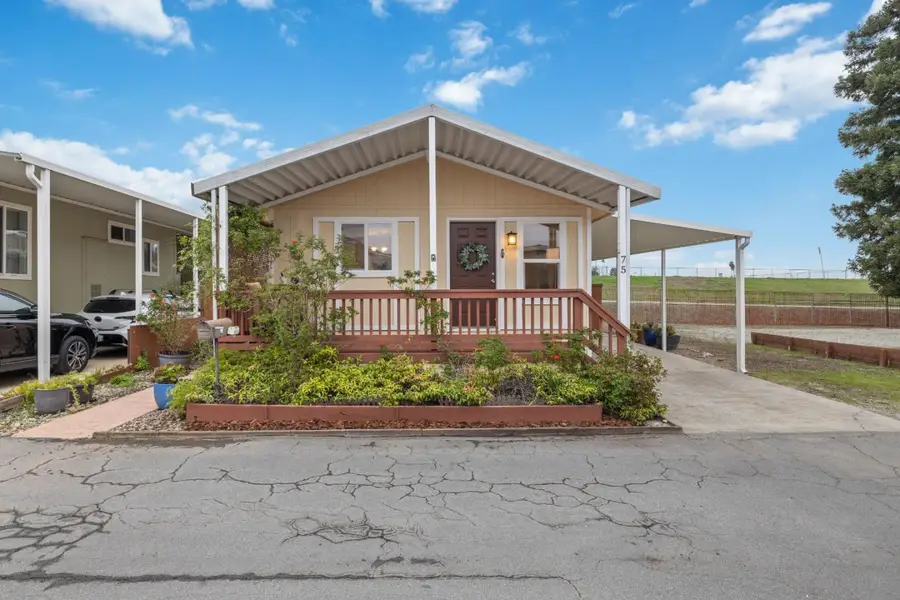 144 Holm Road #75, Watsonville, CA 95076 - Image #2