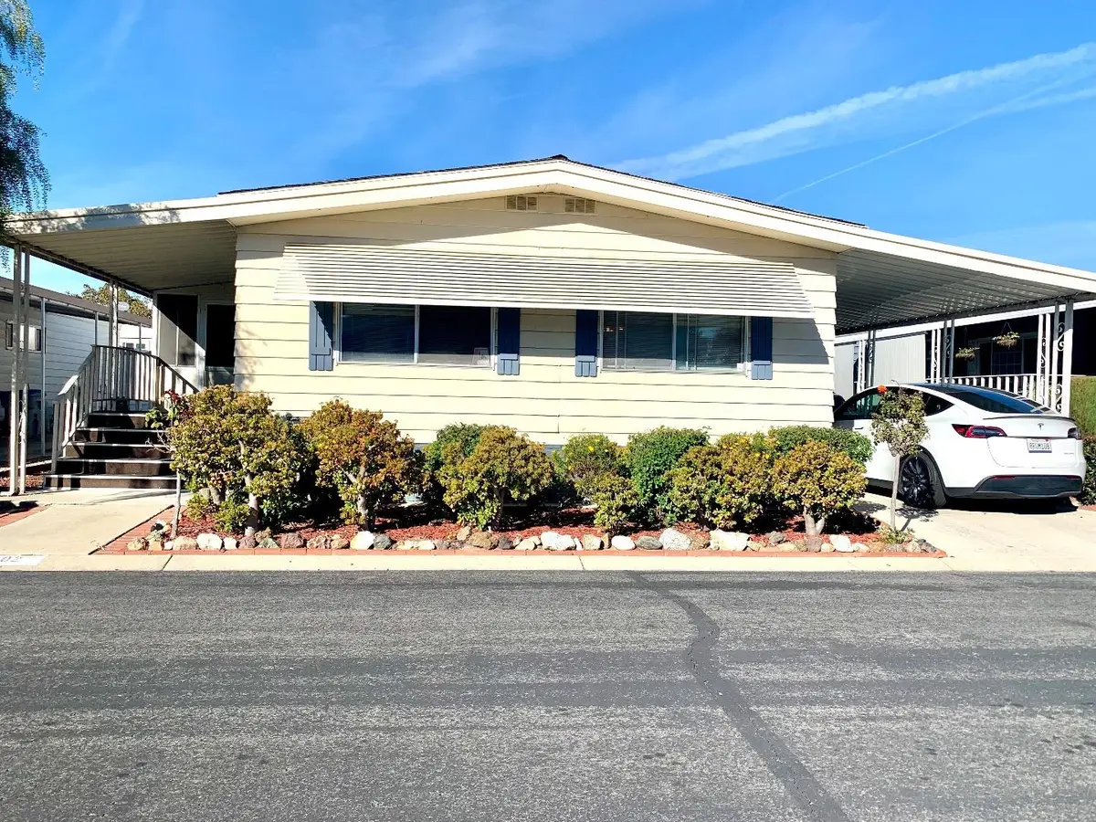 102 Quail Hollow Drive #102, San Jose, CA 95128 - Image #1