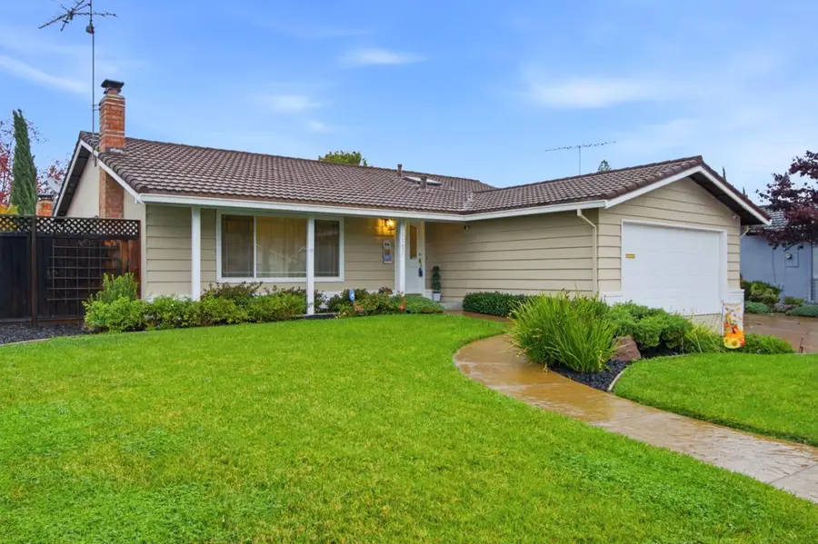 2757 Estella Drive, Santa Clara, CA 95051 - Image #2