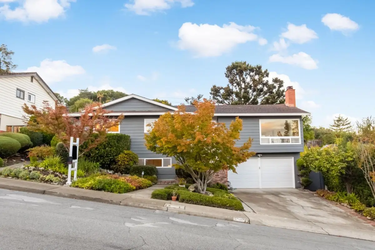 3848 Vineyard Drive, Redwood City, CA 94061 - Image #1