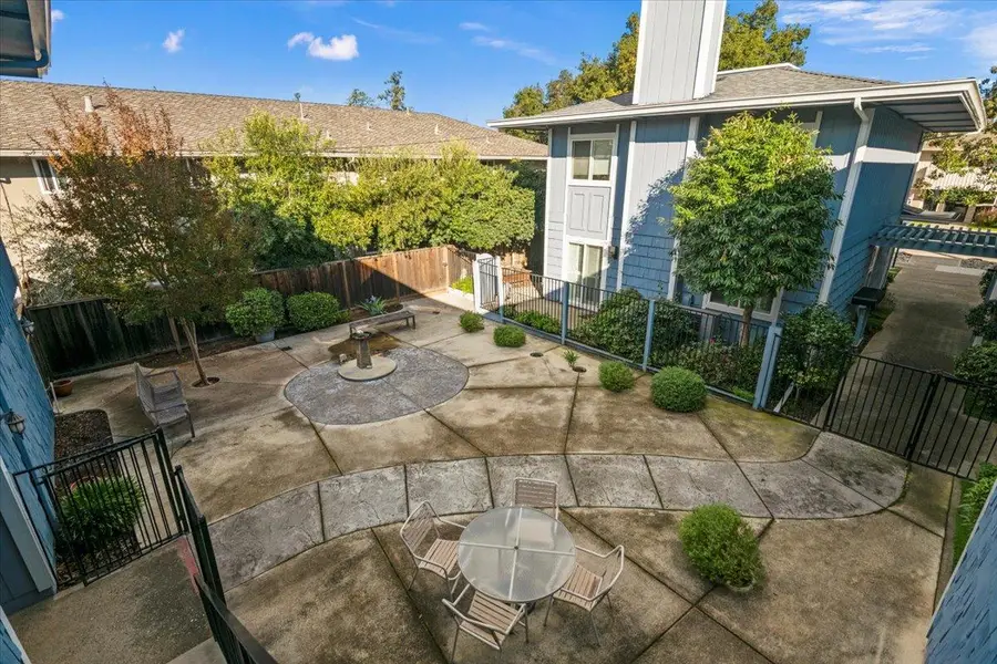 480 Lassen Street #6, Los Altos, CA 94022 - Image #3