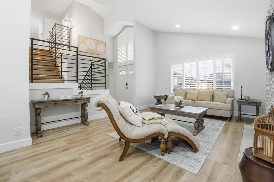 11383 Stonecress Avenue, Fountain Valley, CA 92708 - Image #2