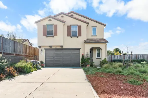 390 Tanoak Street, Hollister, CA 95023