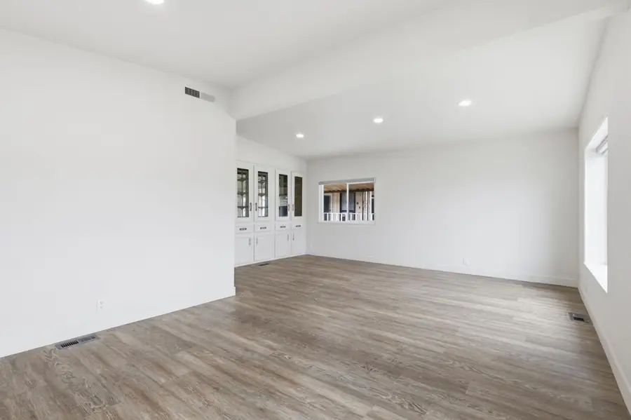 485 Millpond Drive #485, San Jose, CA 95125 - Image #2