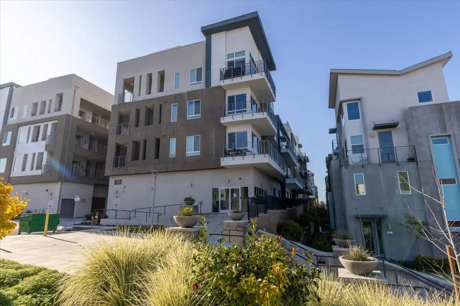 2981 Henry Miller Place #10, San Jose, CA 95136 - Image #2