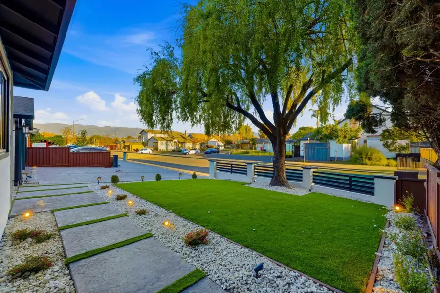 1485 Meadow Glen Way, San Jose, CA 95121 - Image #2