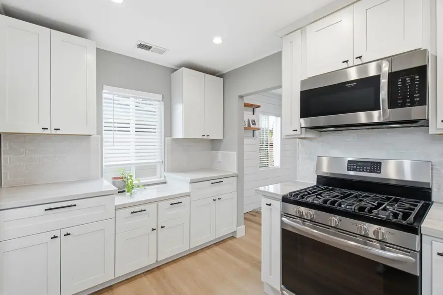 80 Wright Avenue, Morgan Hill, CA 95037 - Image #2