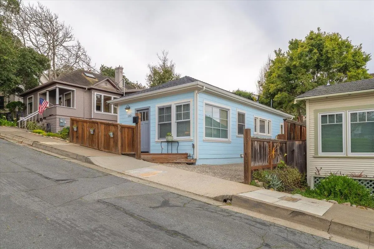132 6th Street, Pacific Grove, CA 93950 - Image #1