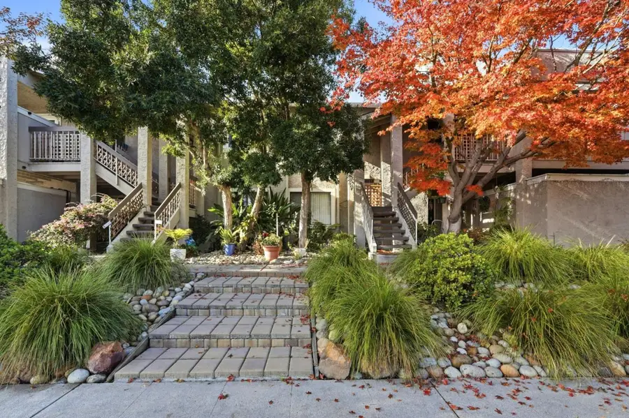 5547 Russo Drive, San Jose, CA 95118 - Image #2