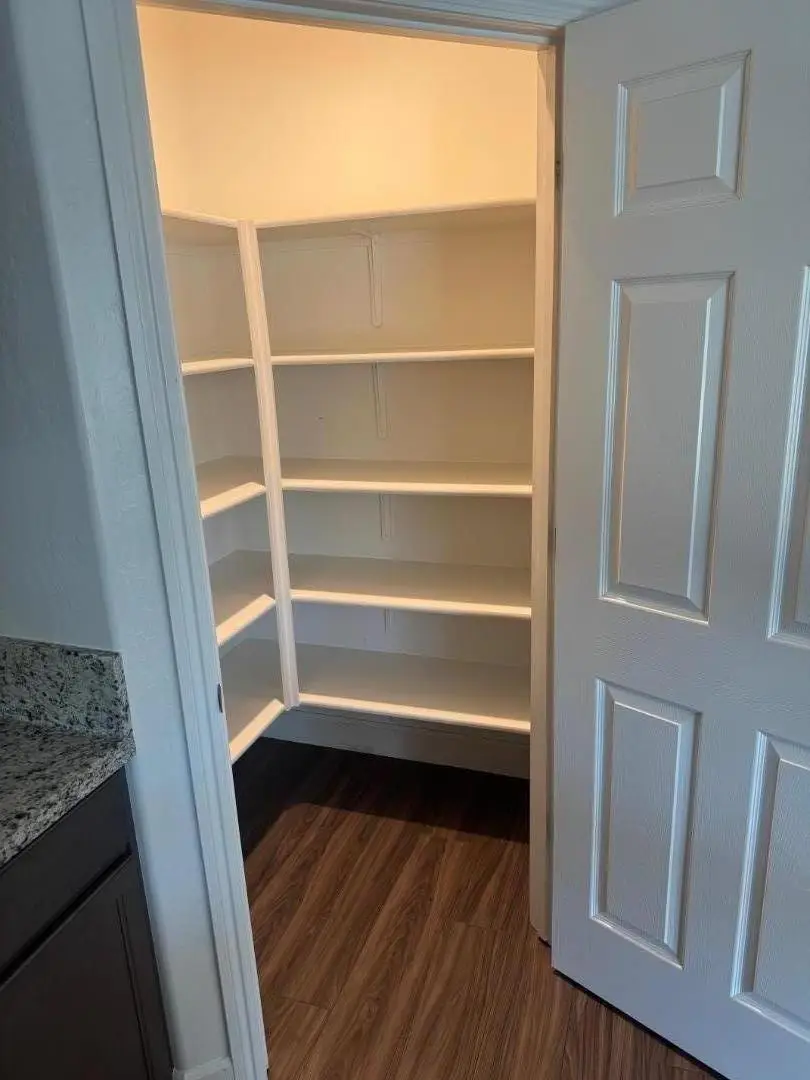 401 Manuel Court, Los Banos, CA 93635 - Image #3