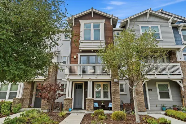 845 De Guigne Drive #2, Sunnyvale, CA 94085