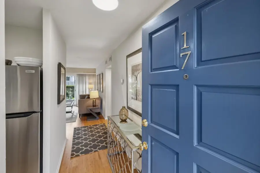 453 N Rengstorff Avenue #17, Mountain View, CA 94043 - Image #2