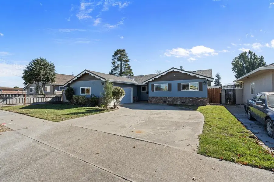 21 Andrews Drive, Hollister, CA 95023 - #2