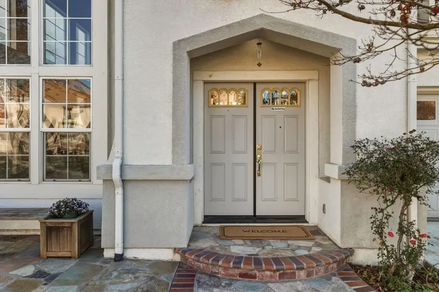 368 Huckleberry Drive, San Jose, CA 95123 - Image #2