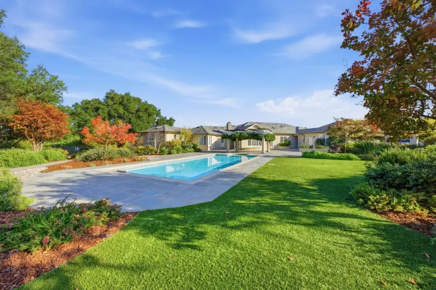 18800 Bella Vina, Saratoga, CA 95070 - Image #3