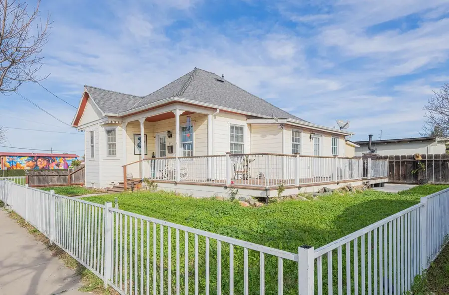 615 Monterey Street, Soledad, CA 93960 - #2