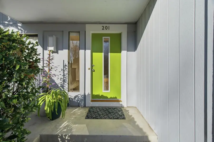 201 Ortega Avenue, Mountain View, CA 94040 - Image #2