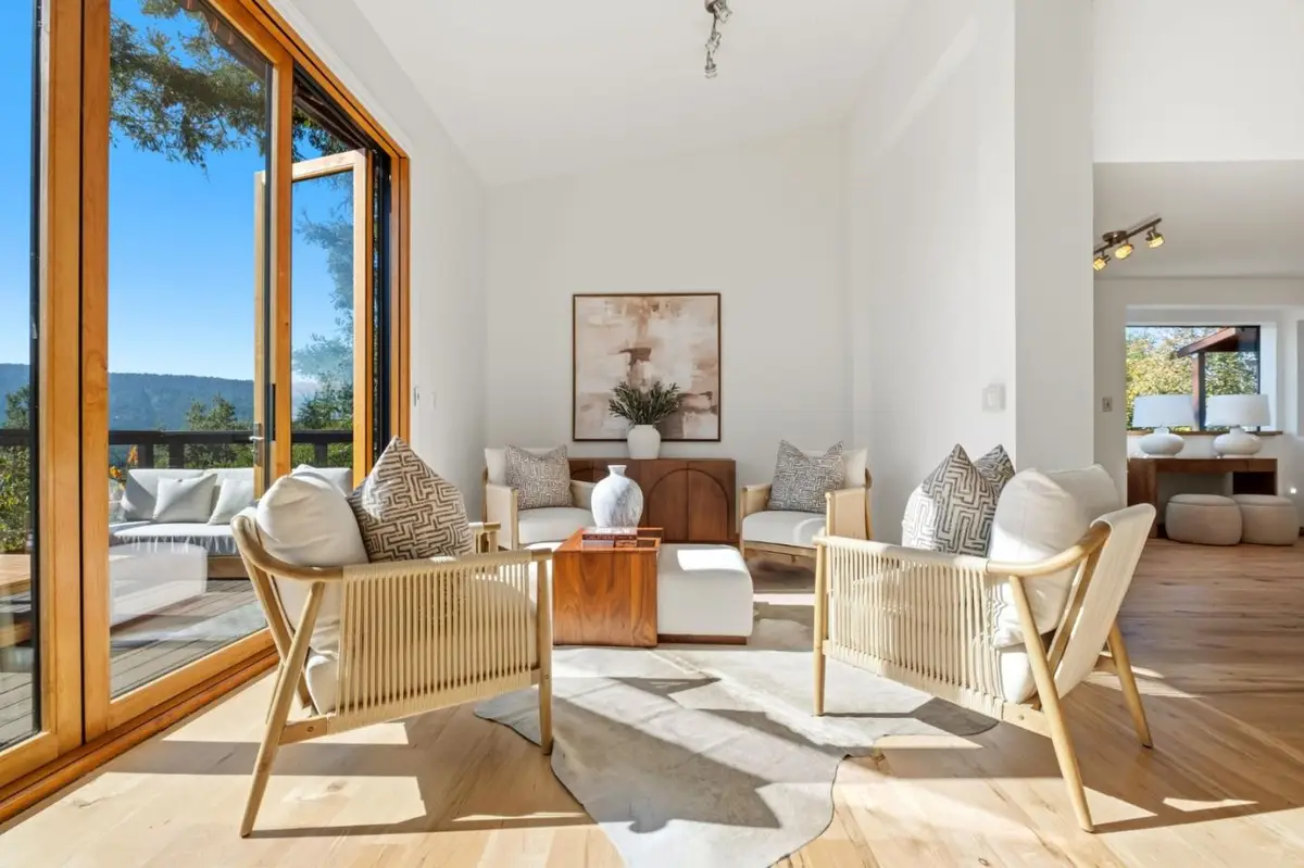 711 W California Way, Redwood City, CA 94062 - #1