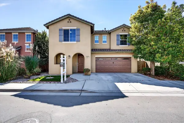 301 Slate Avenue, Hollister, CA 95023