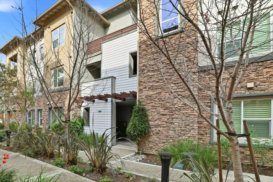 1120 Karby Terrace #203, Sunnyvale, CA 94089 - Image #2