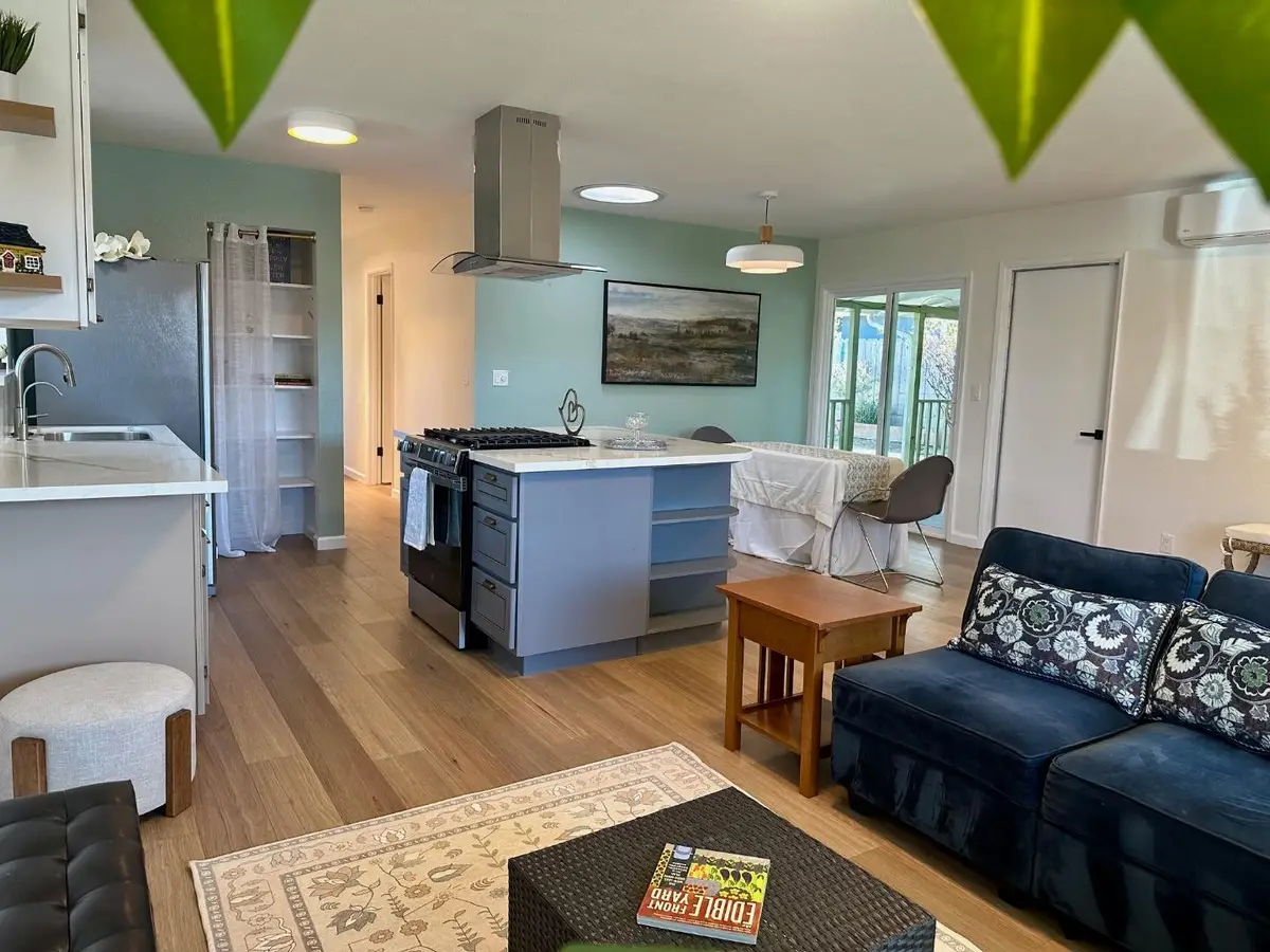 755 Pino Way, Salinas, CA 93905 - #1