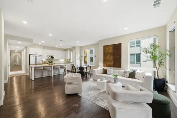 729 Eppleton Lane #303, Foster City, CA 94404