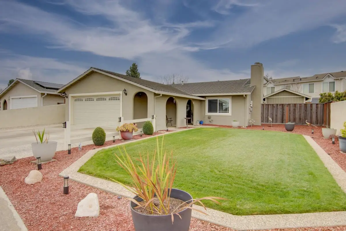 1035 C Street, Hollister, CA 95023 - #1