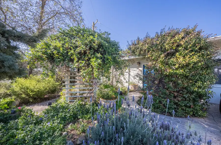 820 Comstock Road, Hollister, CA 95023 - #3