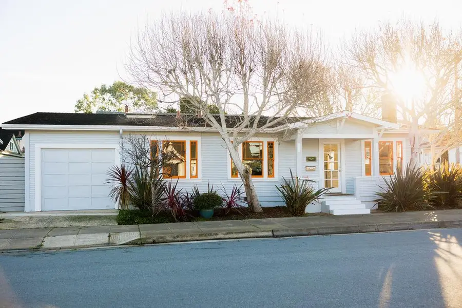 791 Spruce Avenue, Pacific Grove, CA 93950 - Image #2