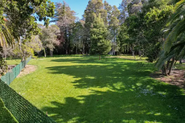 90 Fagan Drive, Hillsborough, CA 94010