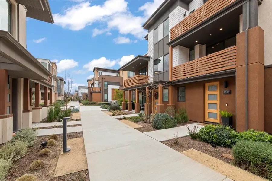 16447 Mcmillan Court, Los Gatos, CA 95032 - Image #2
