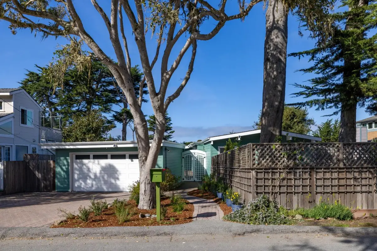 306 Crocker Avenue, Pacific Grove, CA 93950 - Image #1