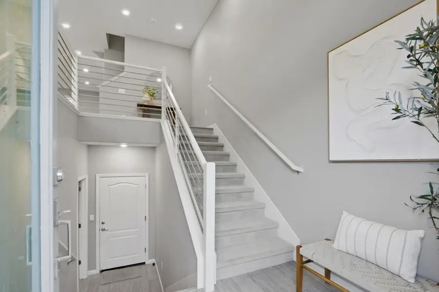 157 Llano De Los Robles Avenue #4, San Jose, CA 95136 - #2