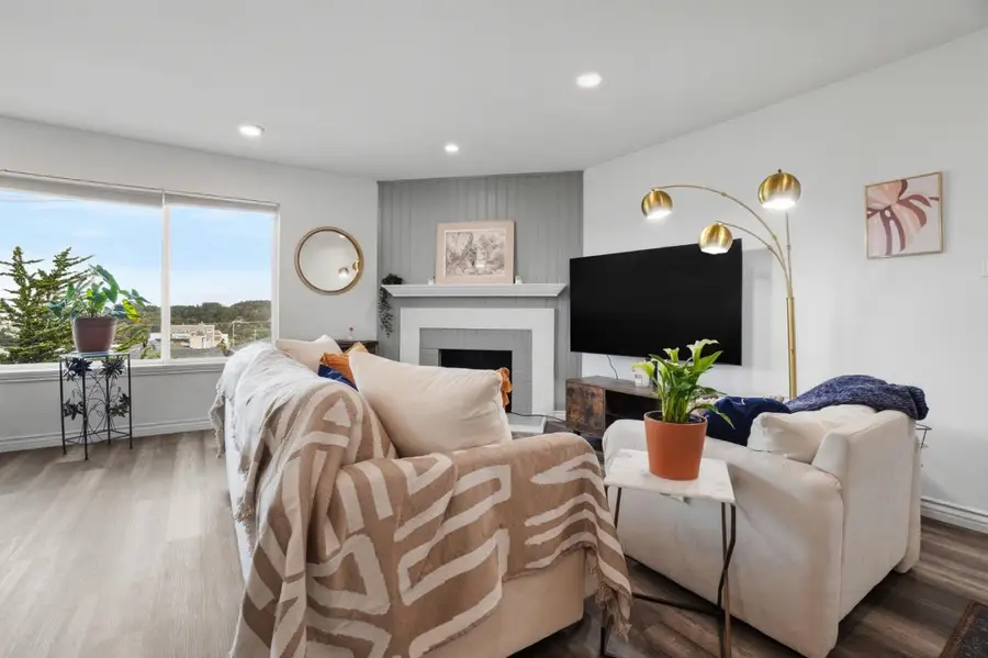 105 Oakridge Drive, Daly City, CA 94014 - #2