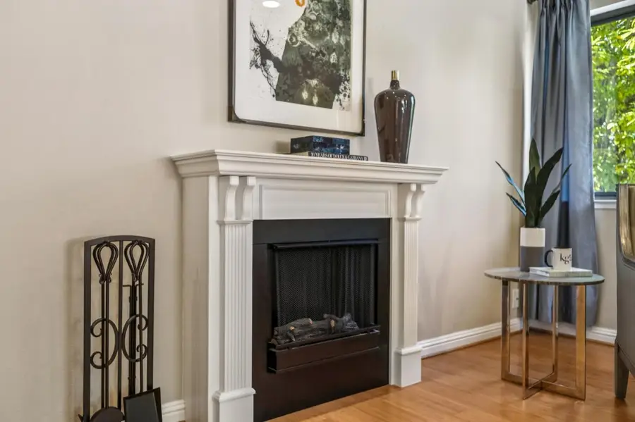 1115 Continentals Way #203, Belmont, CA 94002 - #3