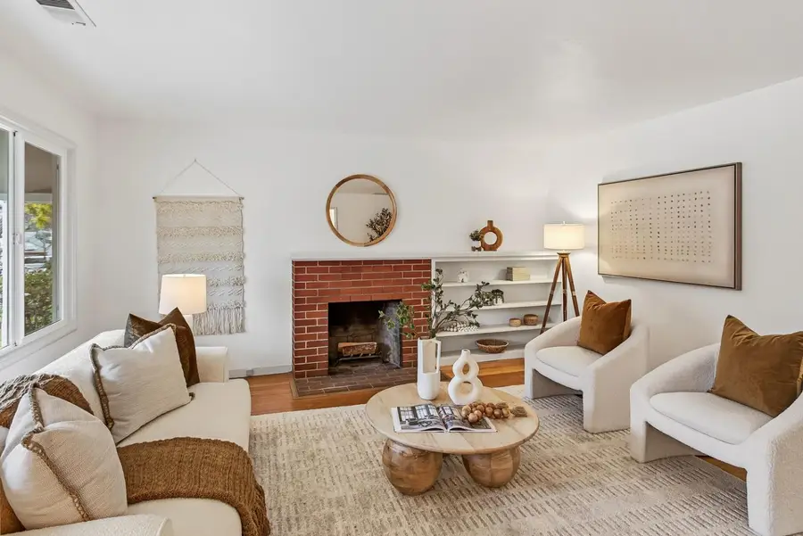 1046 Lupin Way, San Carlos, CA 94070 - #3