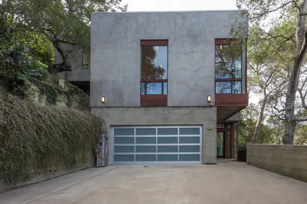 239 Manor Drive, San Carlos, CA 94070