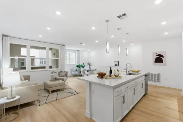 2933 Lamory Place #111, Santa Clara, CA 95051