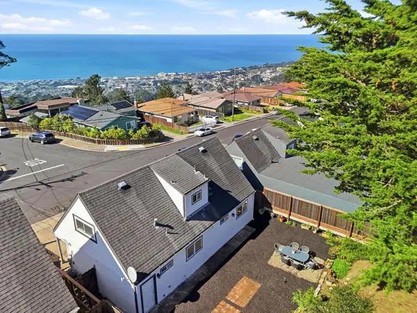 467 Heathcliff Drive, Pacifica, CA 94044
