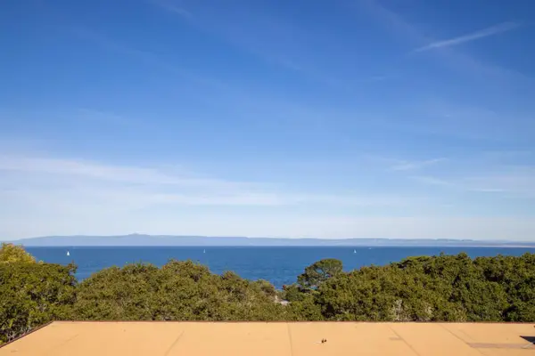 311 Lighthouse, Pacific Grove, CA 93950