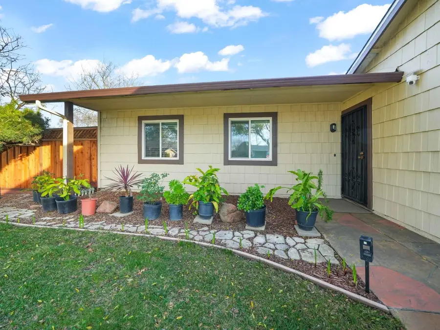 14 Via Campina, San Jose, CA 95139 - #3