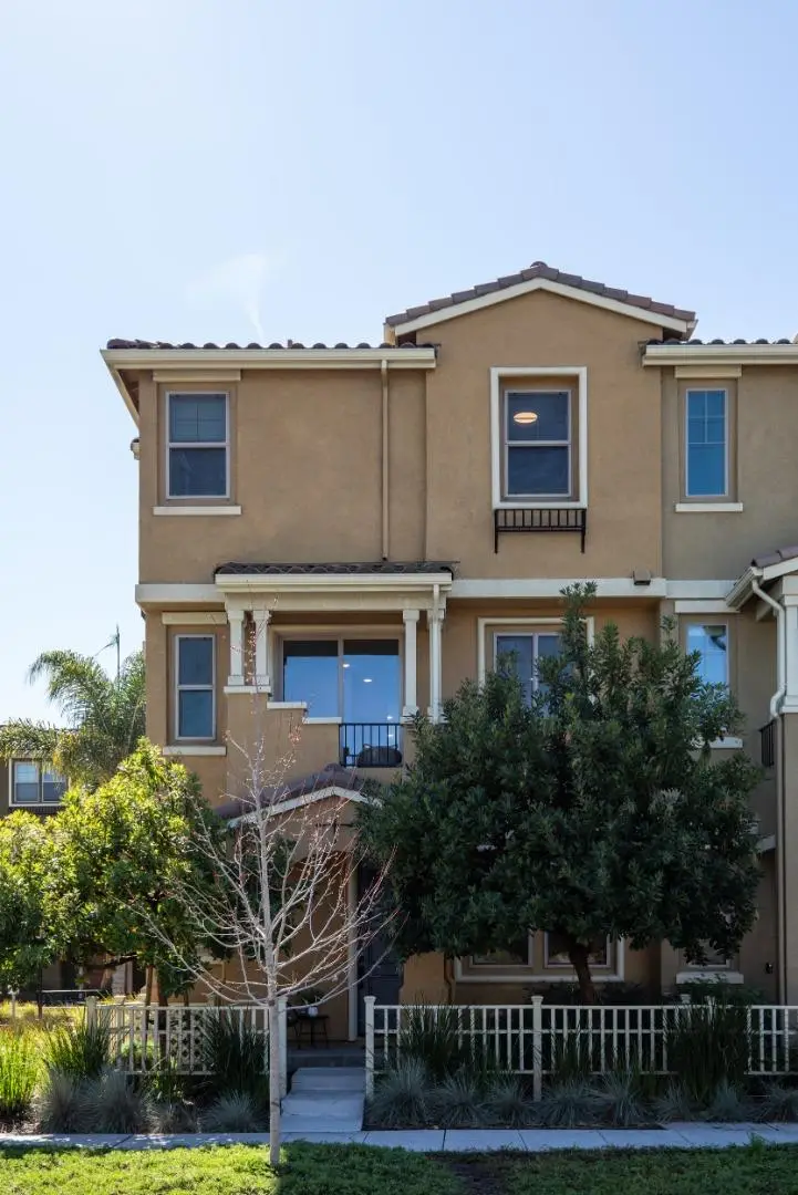 83 Fairchild Drive, Mountain View, CA 94043 - #2