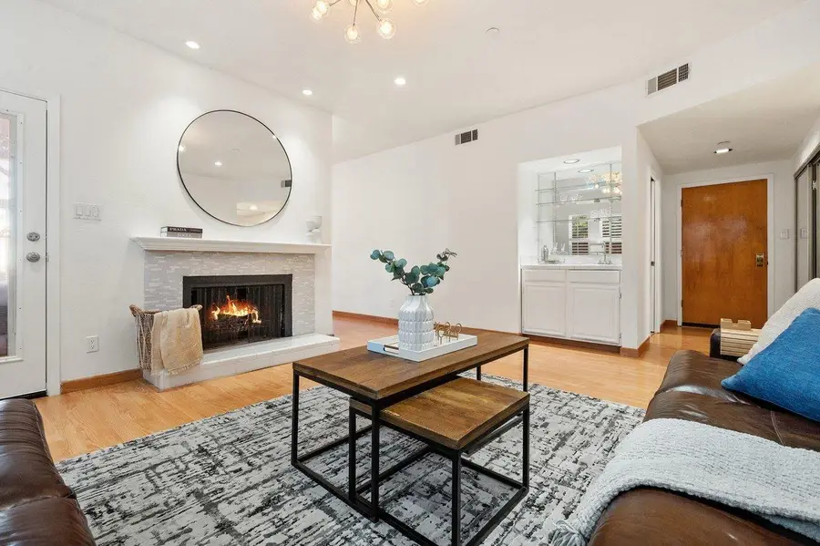 1110 Bayswater Avenue #106, Burlingame, CA 94010 - #2